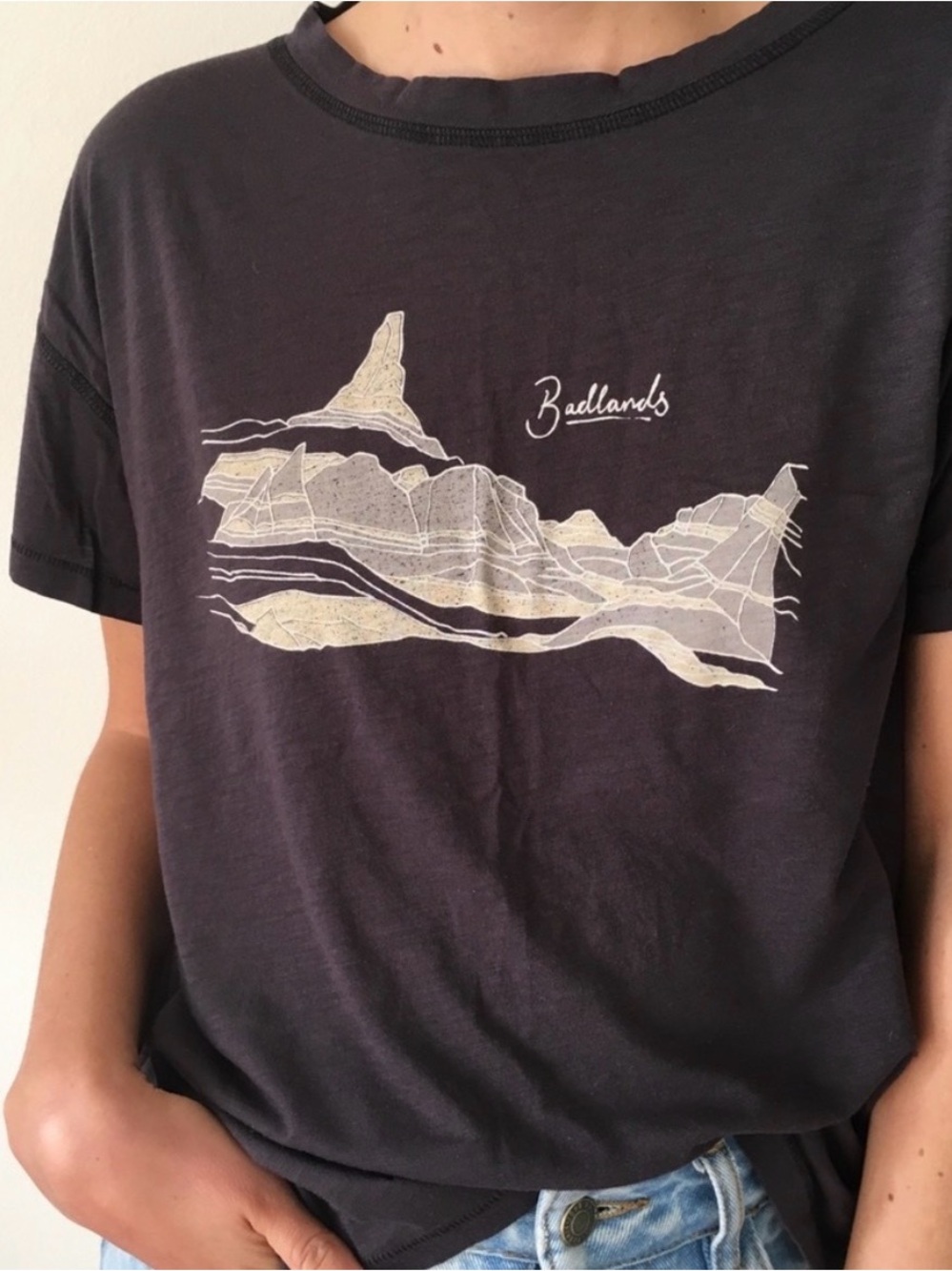 MATE the Label Graphic Tee with Cream Print